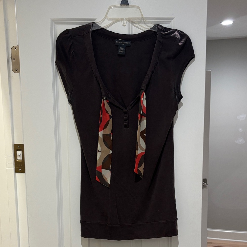 Banana Republic Dark Blouse with Red and Brown Details
